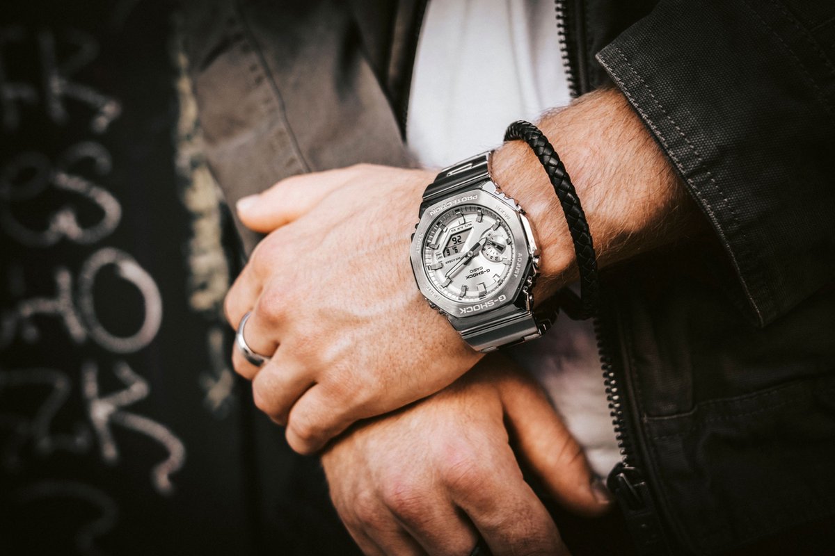 G-SHOCK GM-2110D-7AER