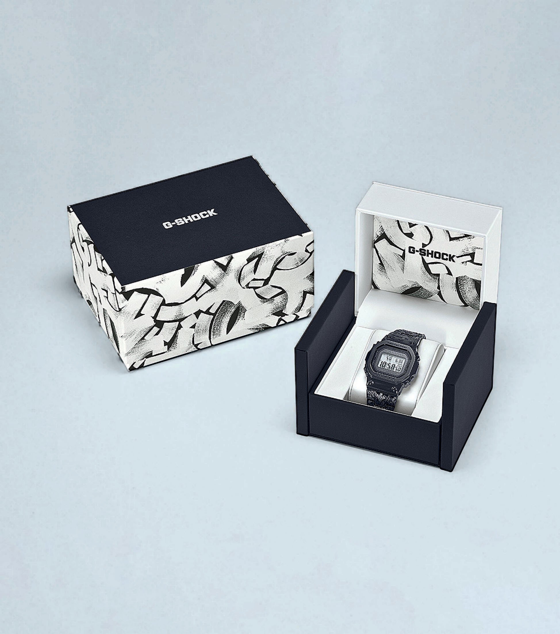 G-Shock GMW-B5000EH-1
