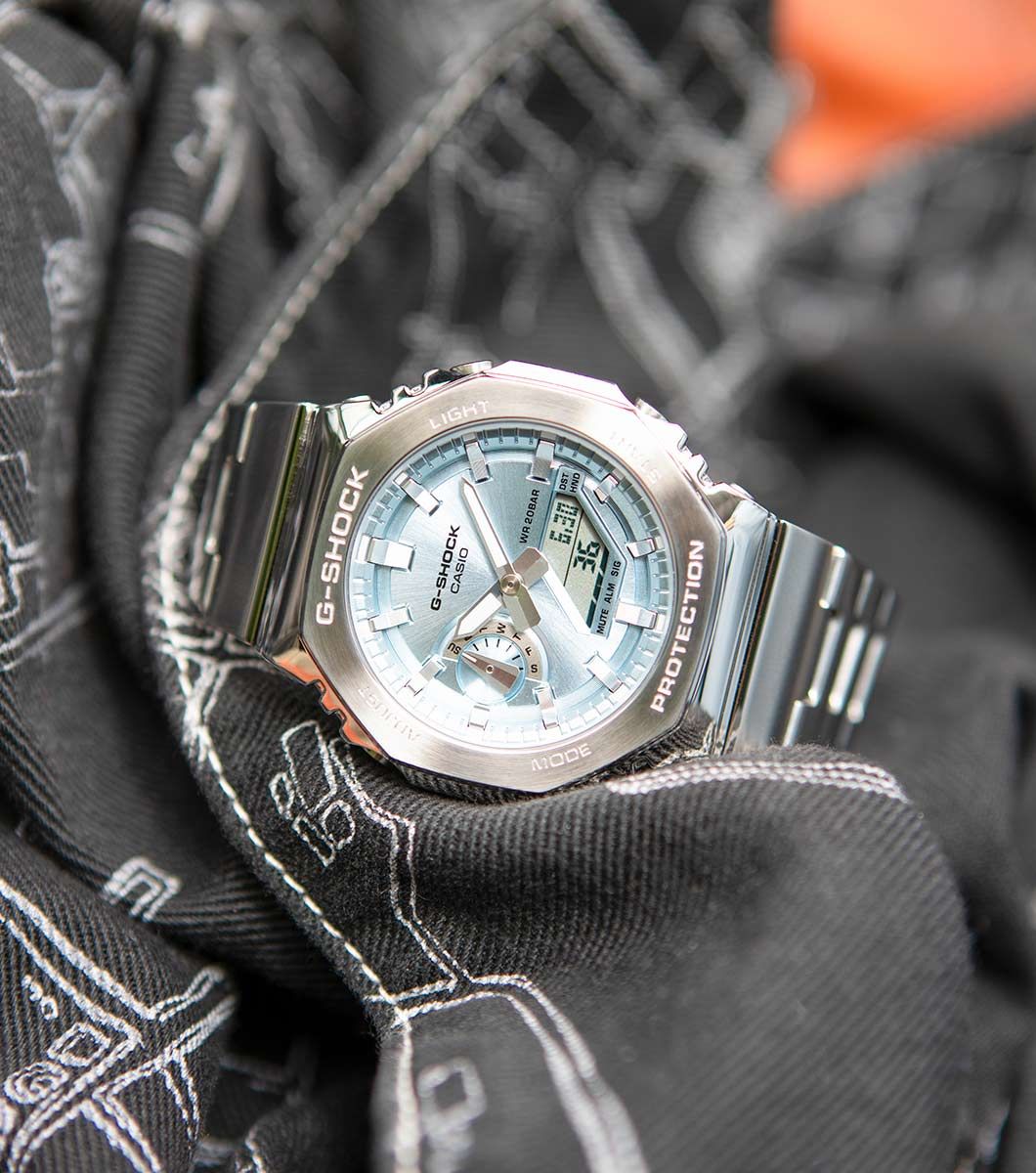 G-SHOCK GM-2110D-2AER