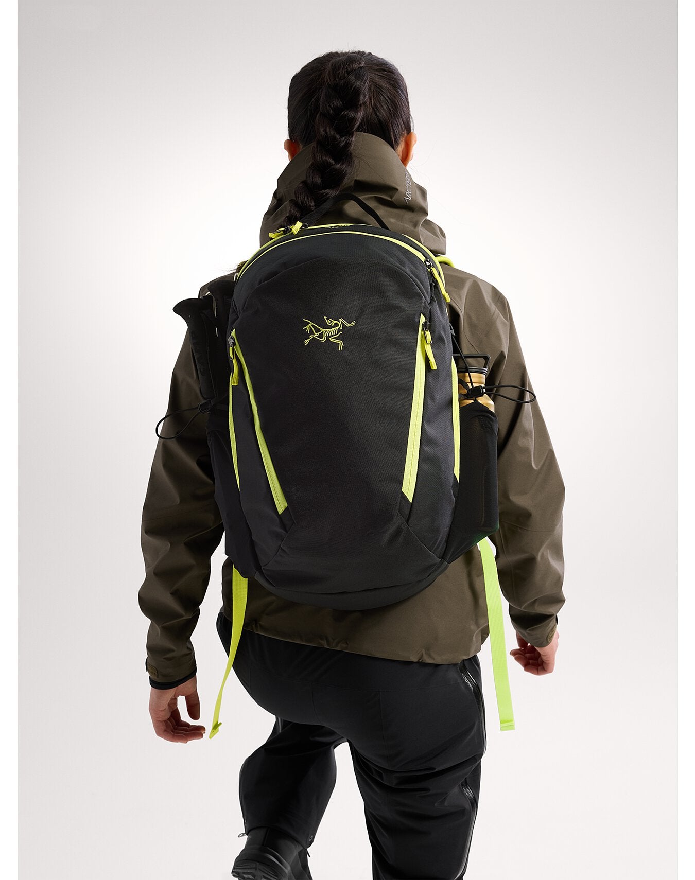 Arc'teryx MANTIS 26 BACKPACK Black / Euphoria