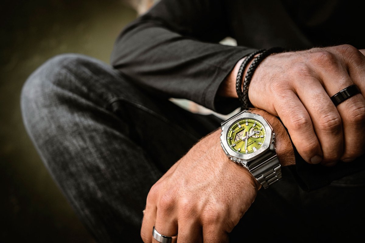 G-SHOCK GM-2110D-3AER