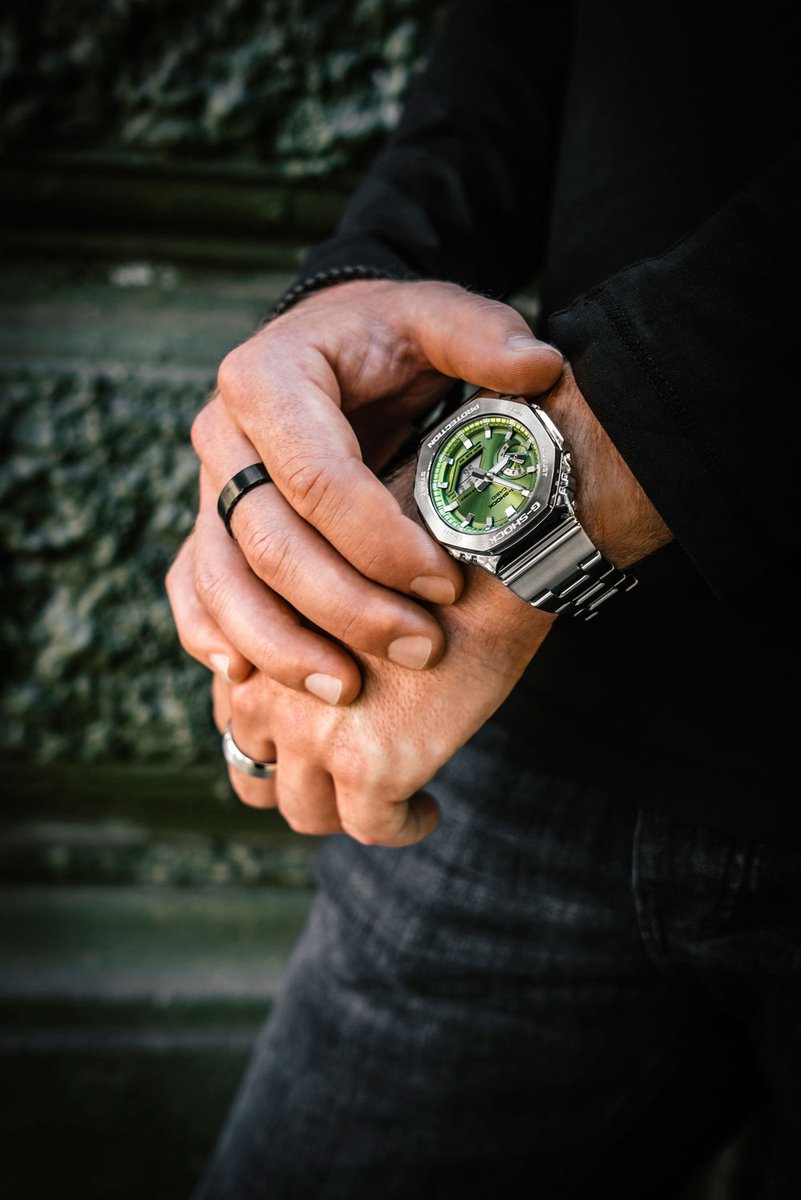 G-SHOCK GM-2110D-3AER