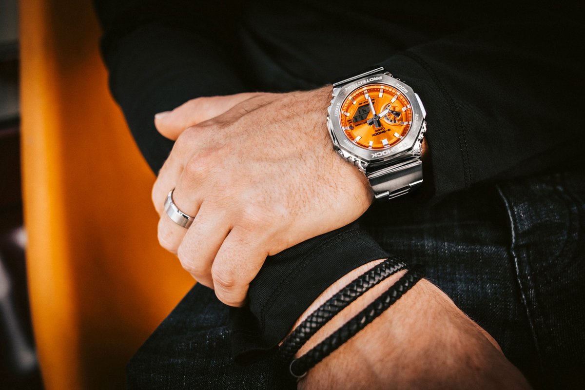 G-SHOCK GM-2110D-4AER