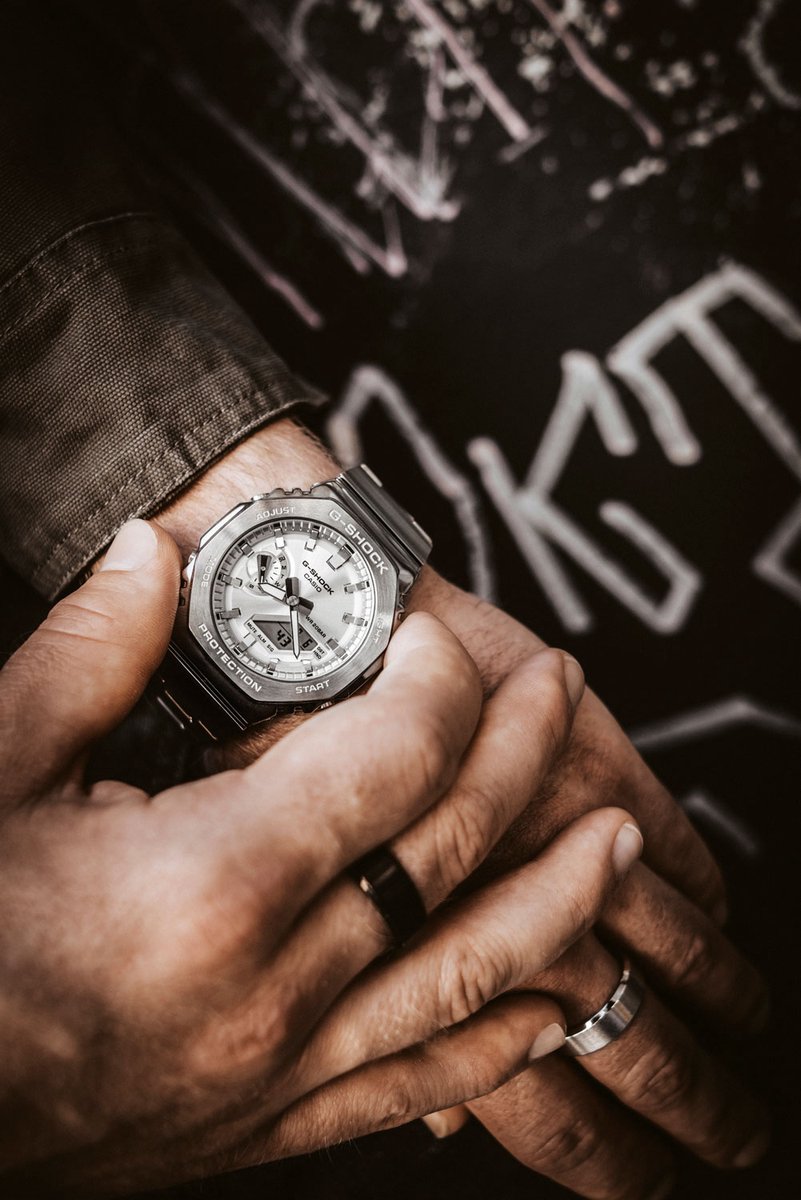 G-SHOCK  GM-2110D-7AER