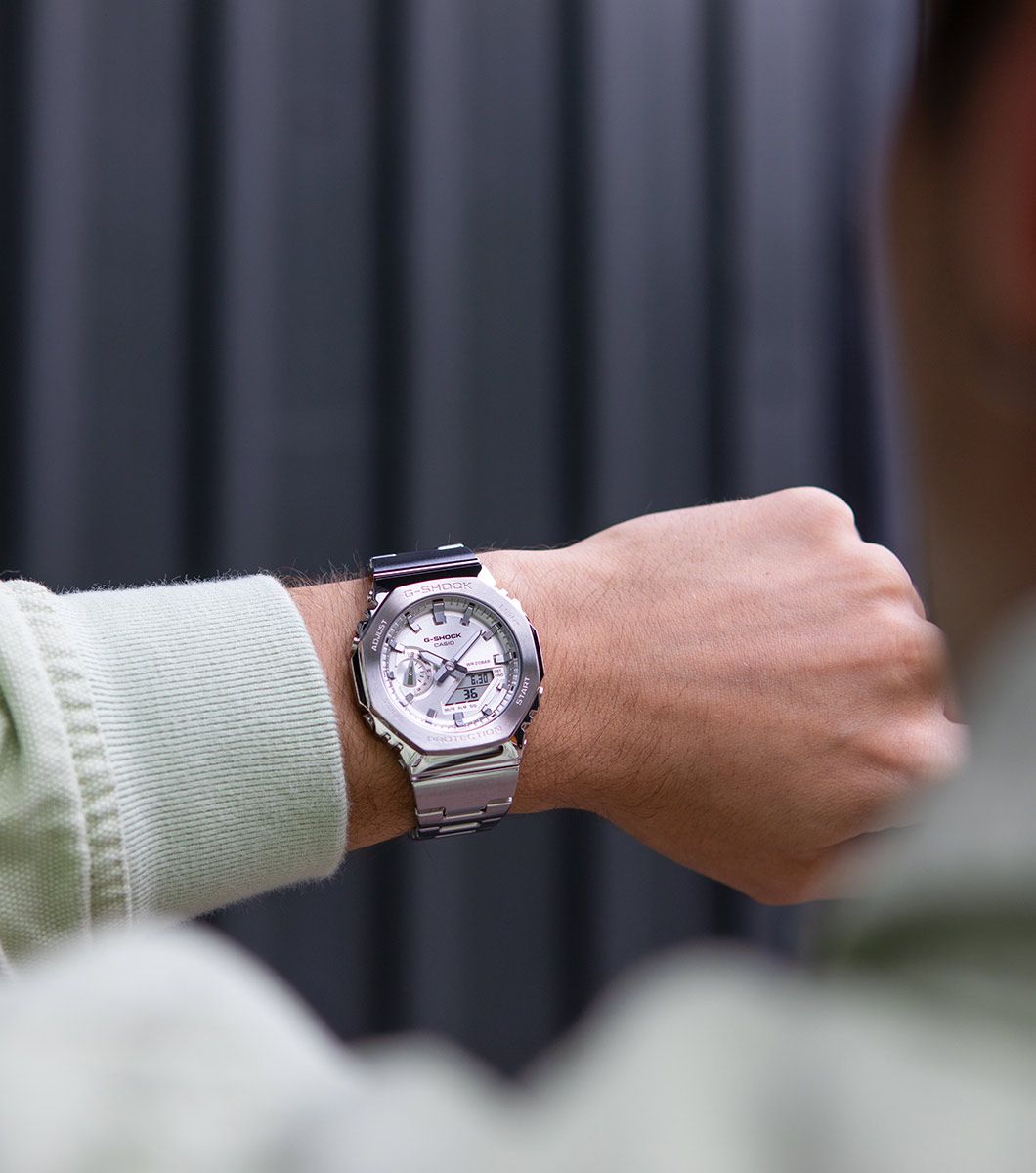 G-SHOCK  GM-2110D-7AER